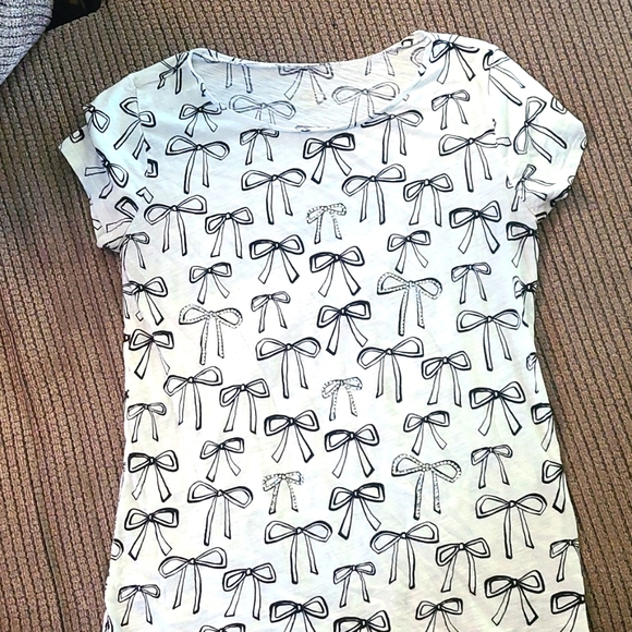 Shirt - Picture 1 of 4